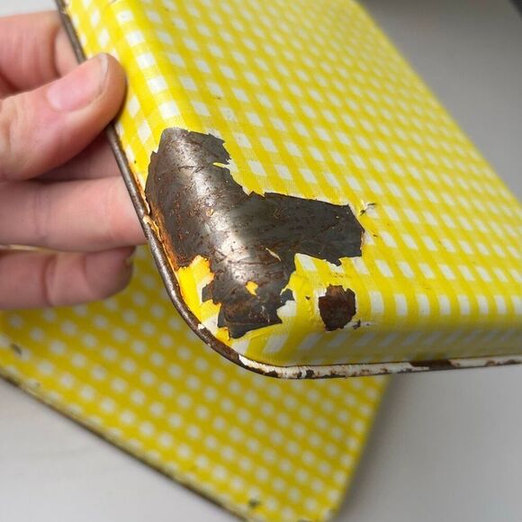 VTG 70s Sugar & Tea Tin Canister Set – Yellow Gingham Lids, Retro Farmhouse Kitc - Picture 6 of 8